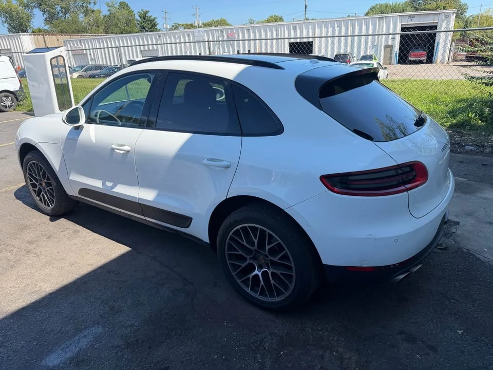 2016 Porsche Macan S - Image 7 of 20