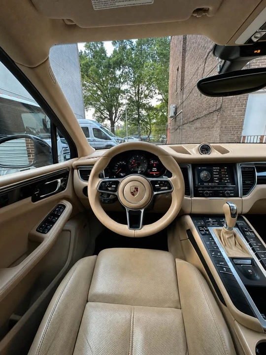 2016 Porsche Macan S - Image 16 of 20