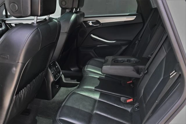 2016 Porsche Macan S - Image 25 of 27