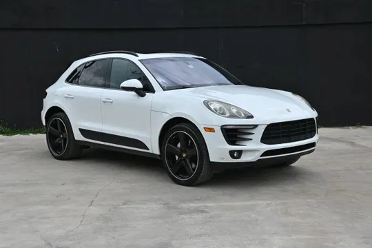 2016 Porsche Macan S Sport Utility 4D