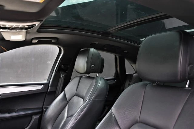 2016 Porsche Macan S - Image 18 of 27