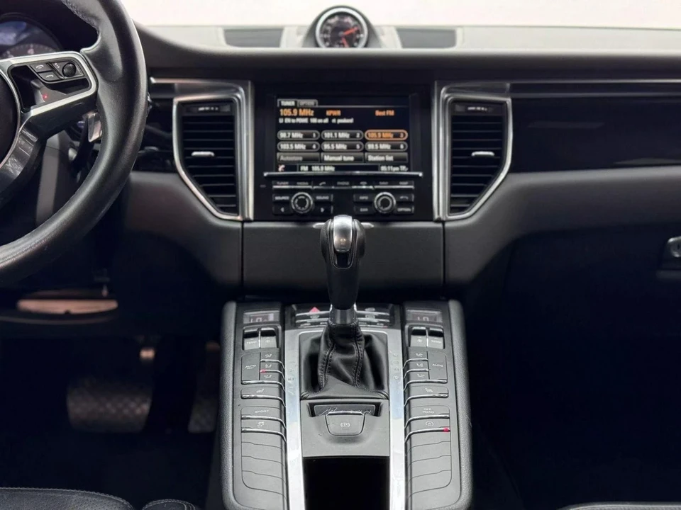 2016 Porsche Macan S - Image 19 of 21