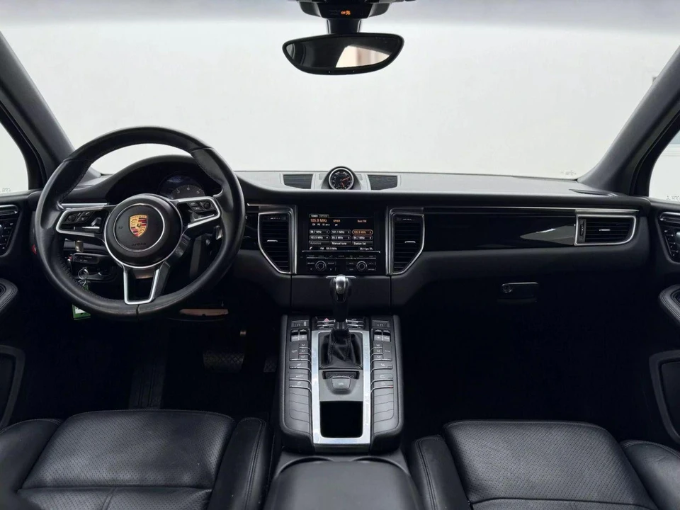 2016 Porsche Macan S - Image 16 of 21