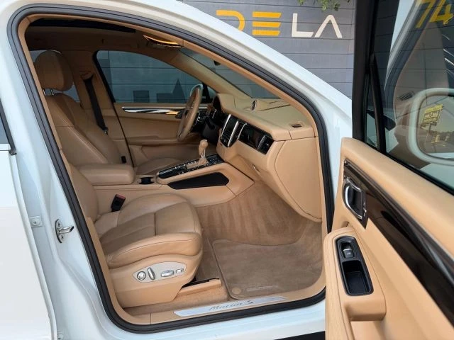 2016 Porsche Macan S - Image 11 of 20