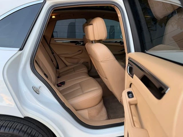 2016 Porsche Macan S - Image 12 of 20
