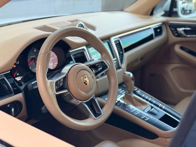 2016 Porsche Macan S - Image 13 of 20