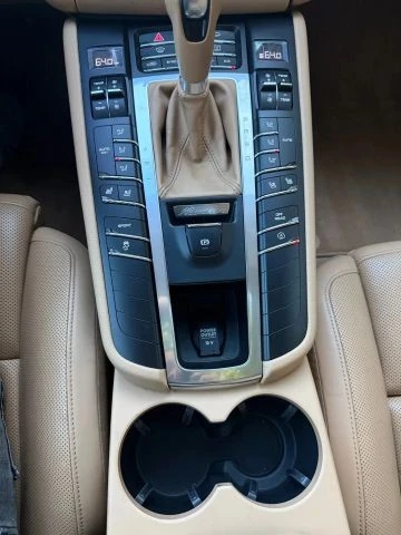 2016 Porsche Macan S - Image 16 of 20