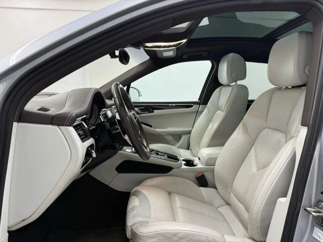 2016 Porsche Macan S - Image 12 of 12