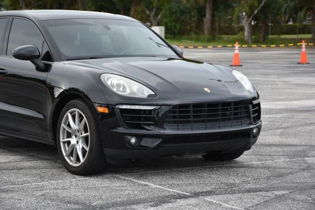 2016 Porsche Macan S - Image 10 of 19