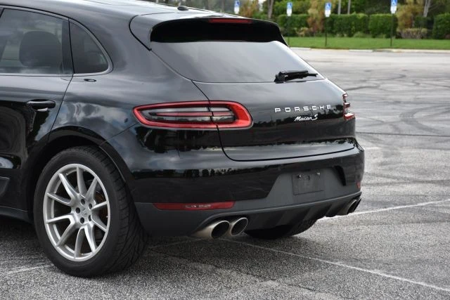 2016 Porsche Macan S - Image 12 of 19