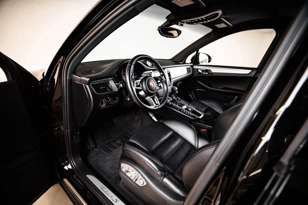 2016 Porsche Macan S - Image 4 of 5