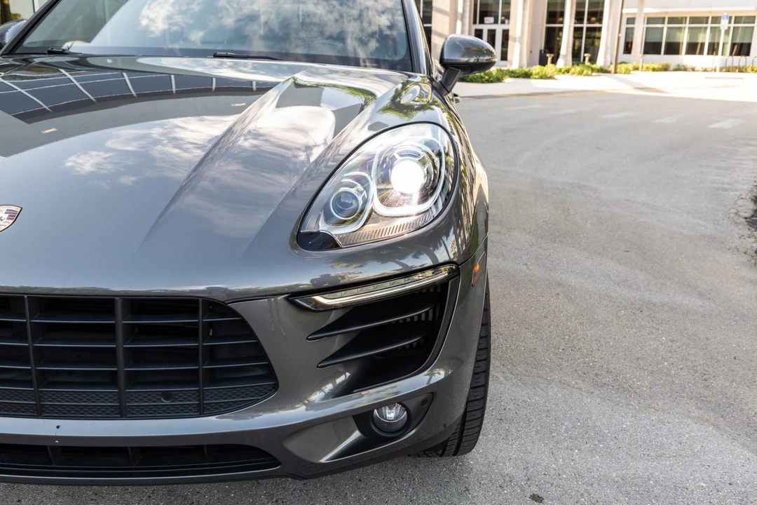 2016 Porsche Macan S - Image 14 of 31