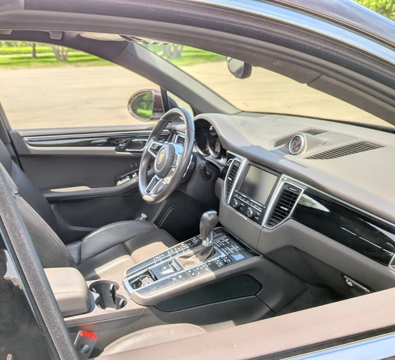 2016 Porsche Macan S - Image 5 of 10