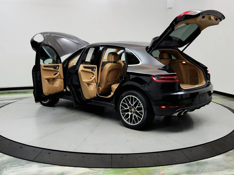 2016 Porsche Macan S - Image 12 of 21