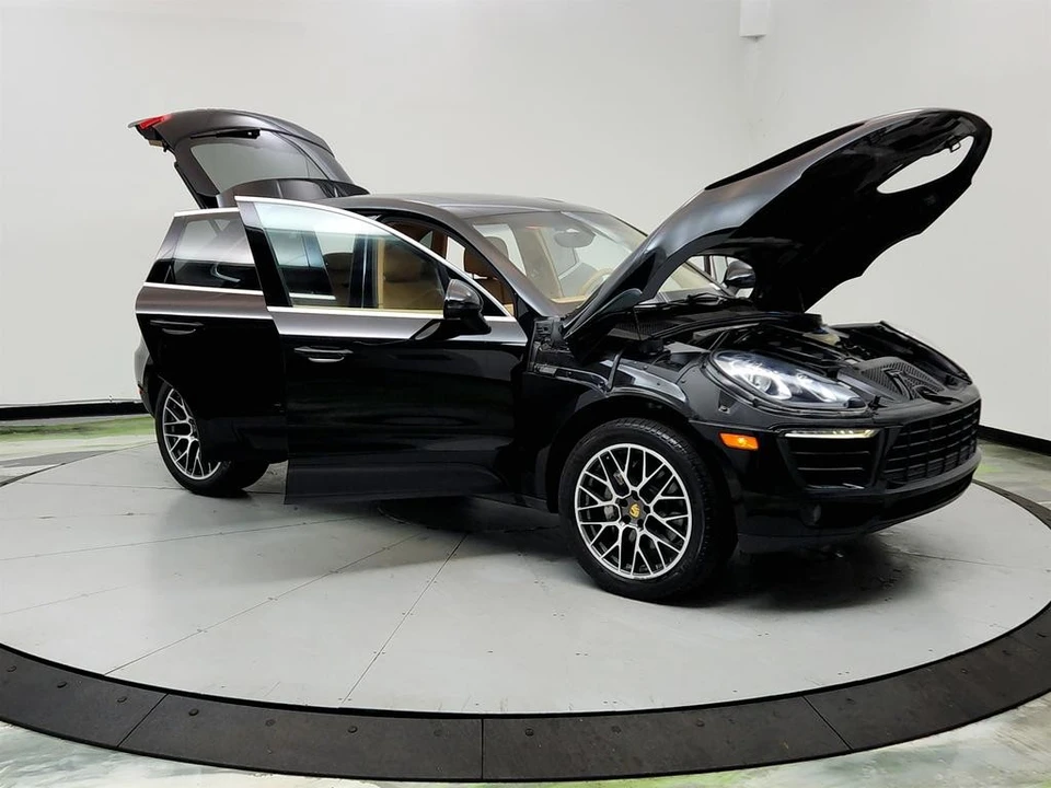 2016 Porsche Macan S - Image 10 of 21