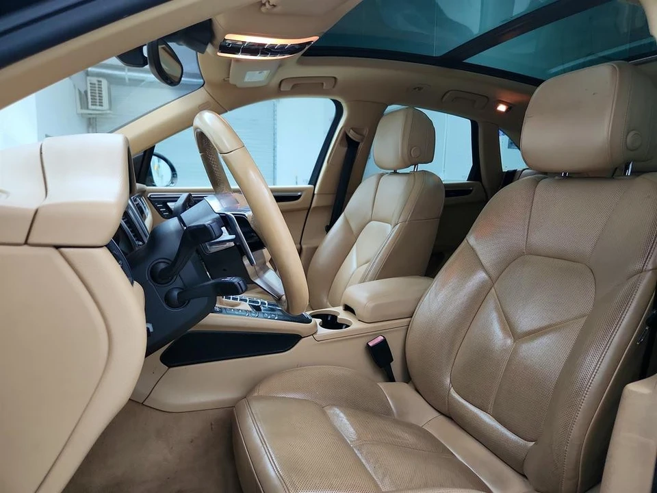 2016 Porsche Macan S - Image 14 of 21