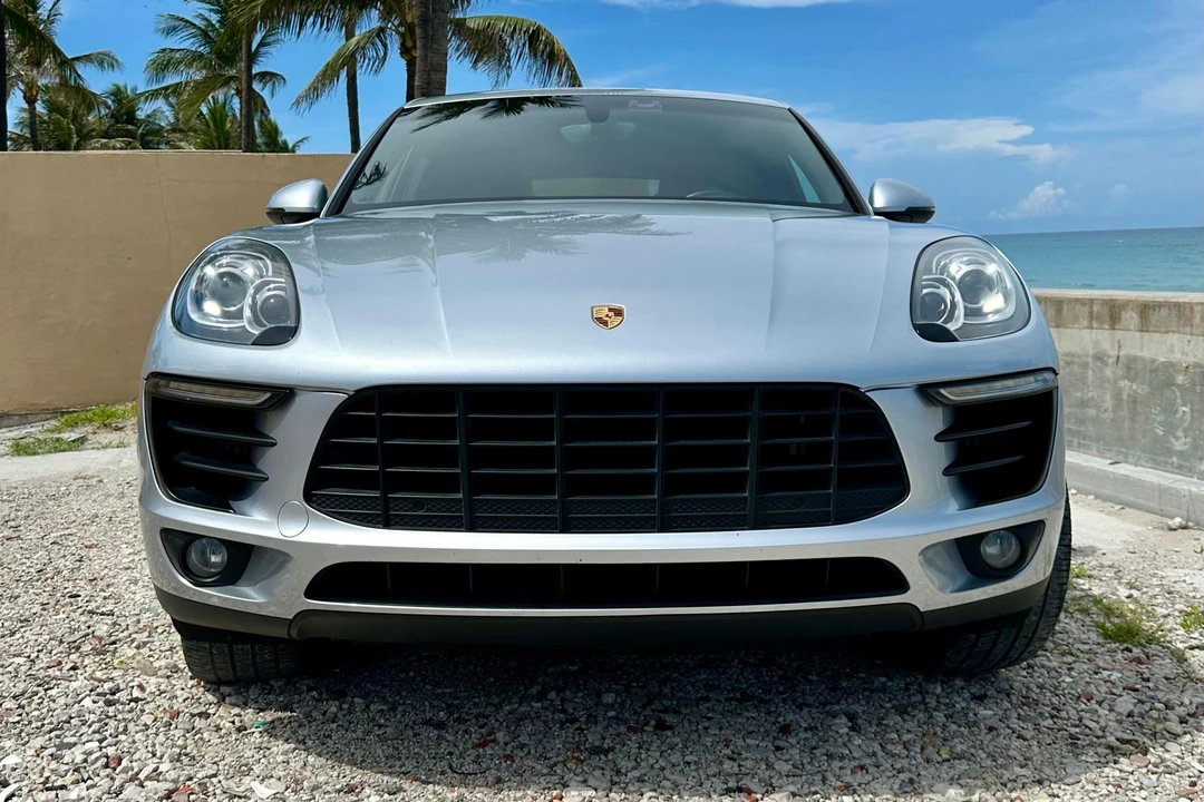 2016 Porsche Macan S - Image 2 of 31