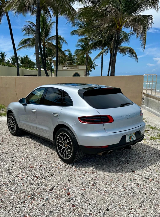 2016 Porsche Macan S - Image 7 of 31