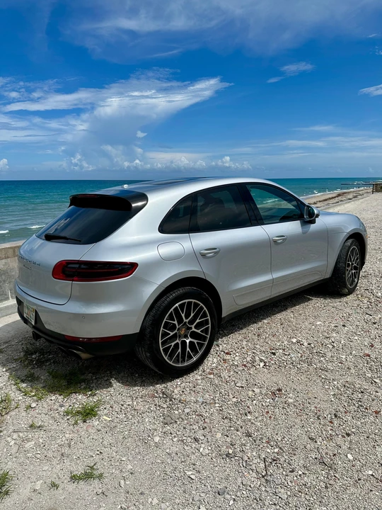 2016 Porsche Macan S - Image 13 of 31