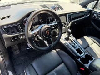 2016 Porsche Macan S - Image 25 of 31