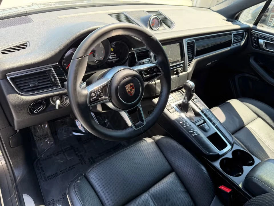 2016 Porsche Macan S - Image 27 of 31