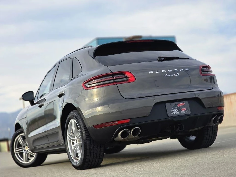 2016 Porsche Macan S - Image 2 of 25
