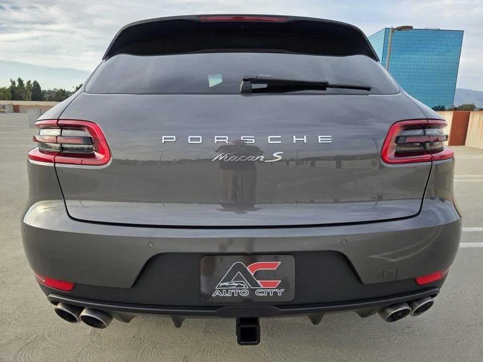 2016 Porsche Macan S - Image 9 of 25