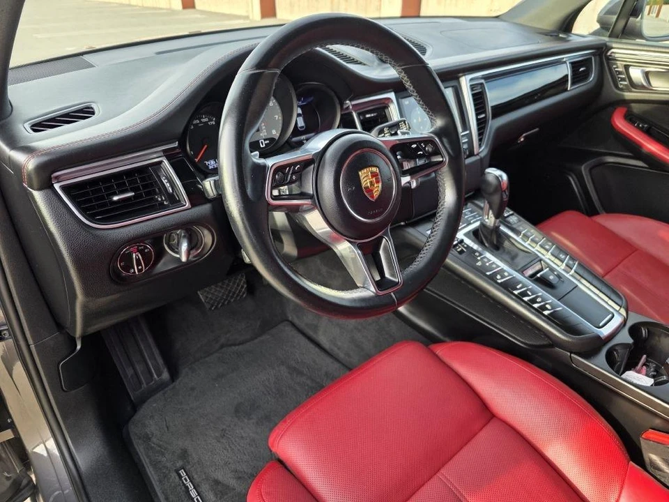 2016 Porsche Macan S - Image 15 of 25