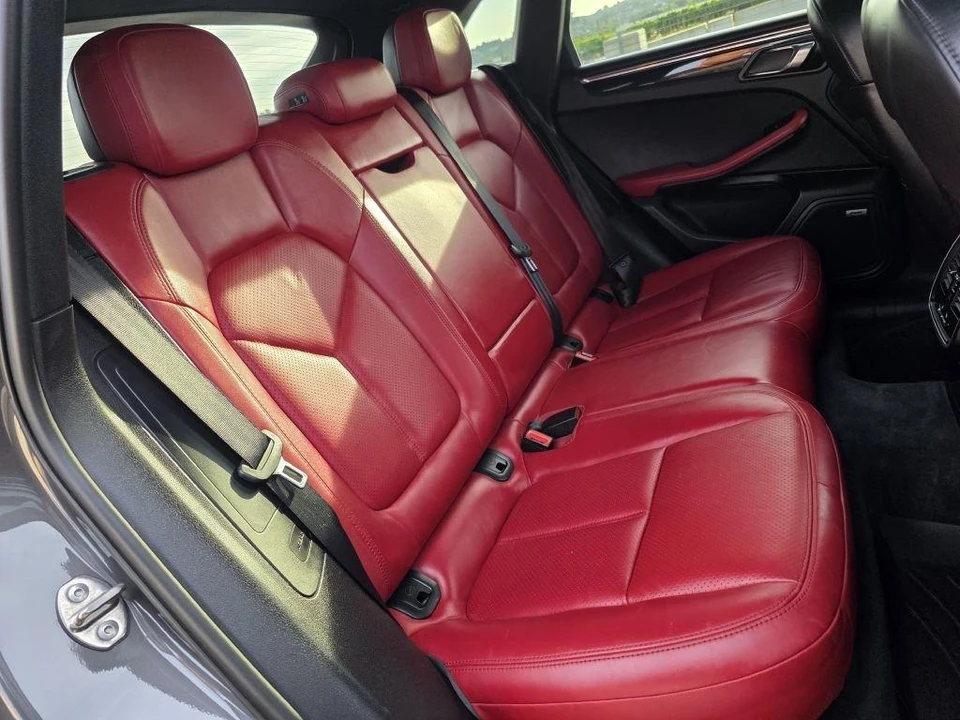 2016 Porsche Macan S - Image 23 of 25