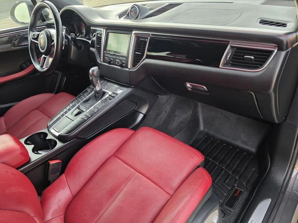 2016 Porsche Macan S - Image 24 of 25