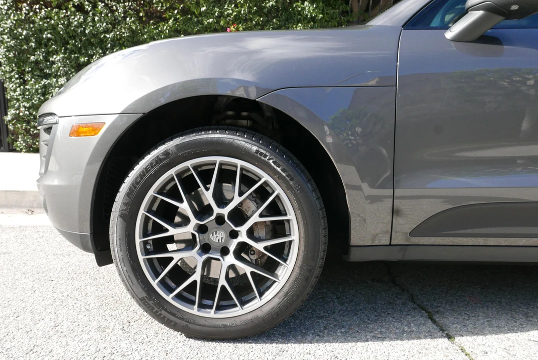 2016 Porsche Macan S - Image 30 of 31