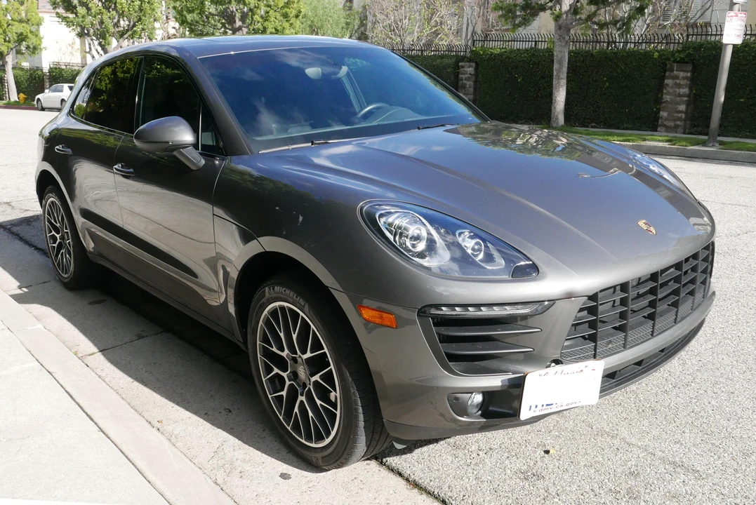 2016 Porsche Macan S - Image 9 of 31
