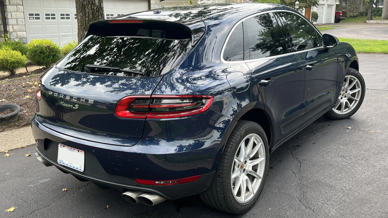 2016 Porsche Macan S - Image 14 of 16