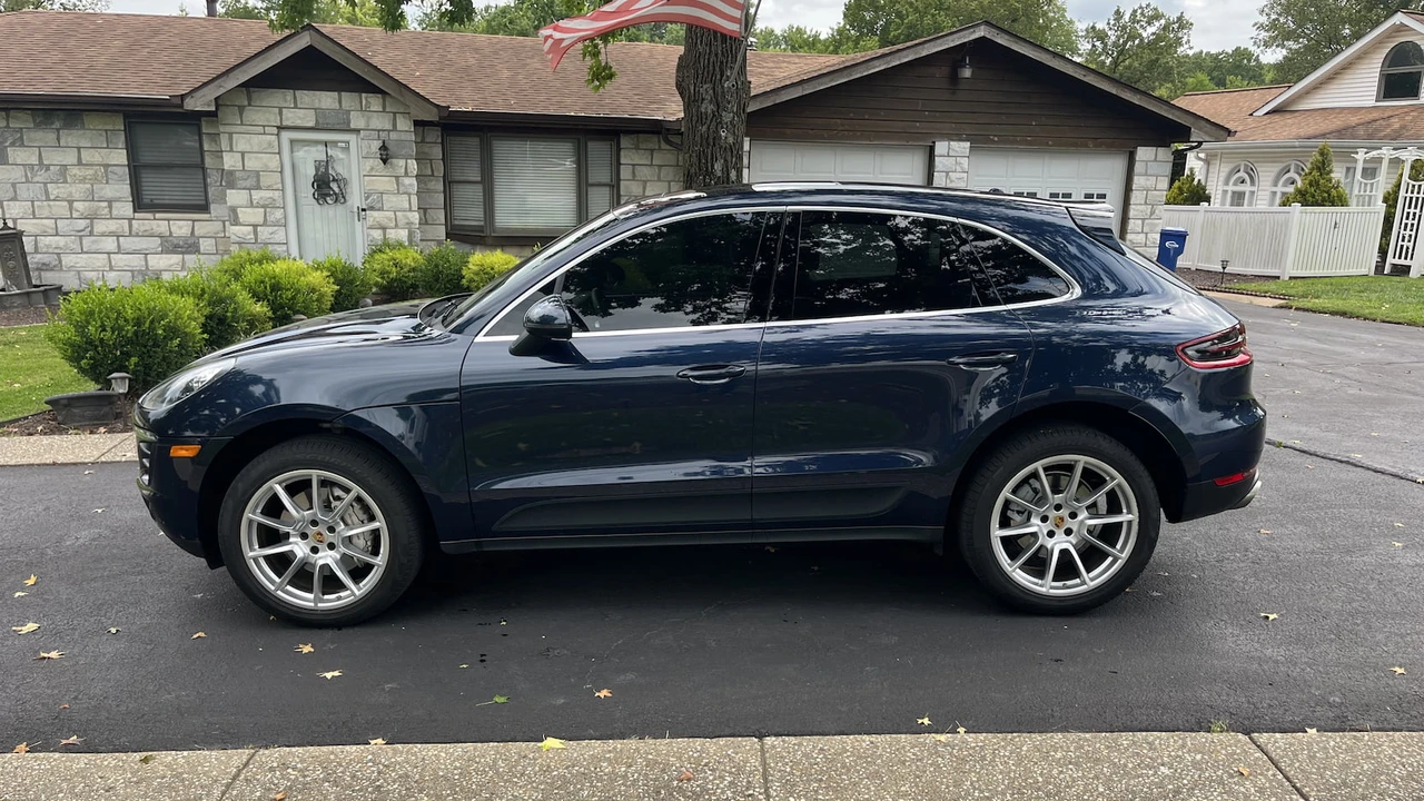 2016 Porsche Macan S - Image 15 of 16