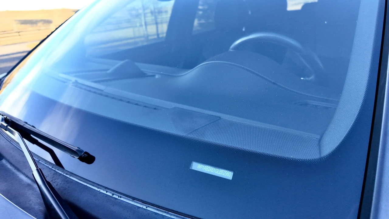 2016 Porsche Macan S - Image 22 of 31