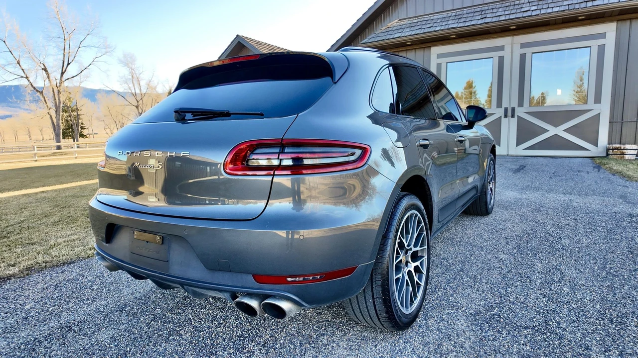 2016 Porsche Macan S - Image 10 of 31