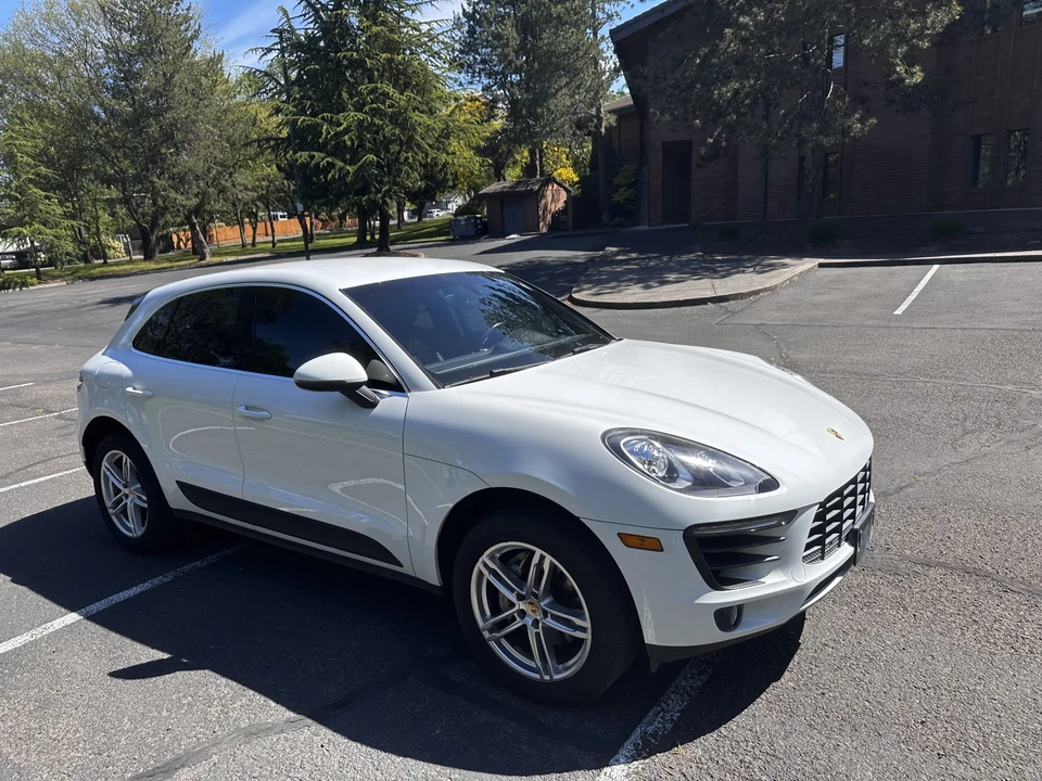 2016 Porsche Macan S - Image 29 of 31