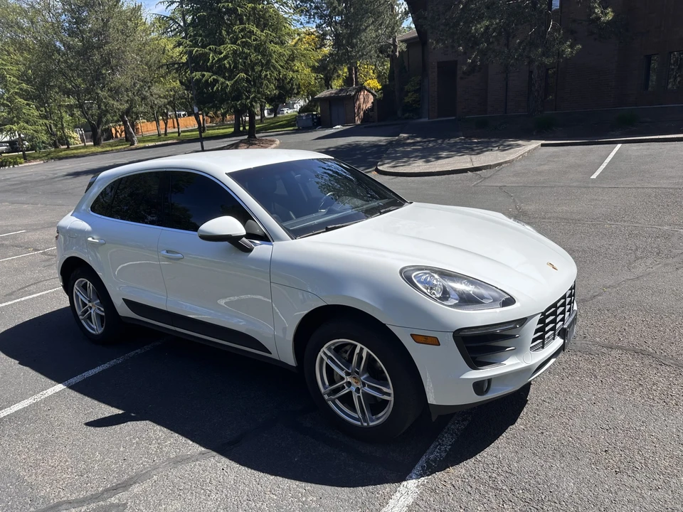 2016 Porsche Macan S - Image 27 of 31