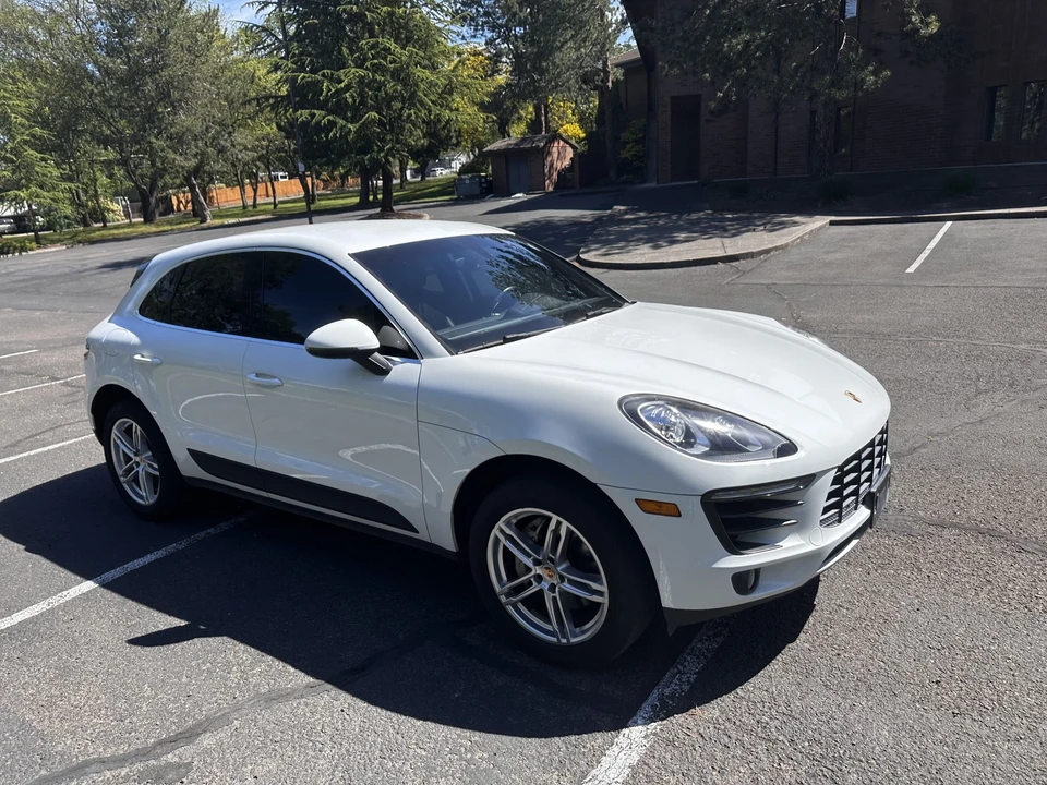 2016 Porsche Macan S - Image 30 of 31