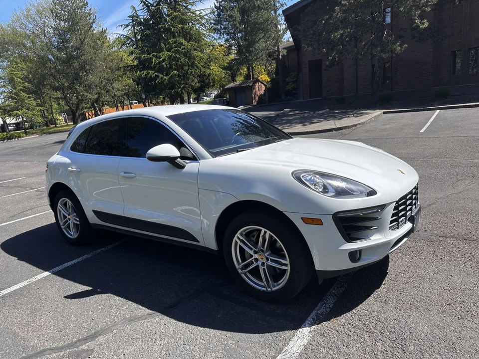 2016 Porsche Macan S - Image 28 of 31