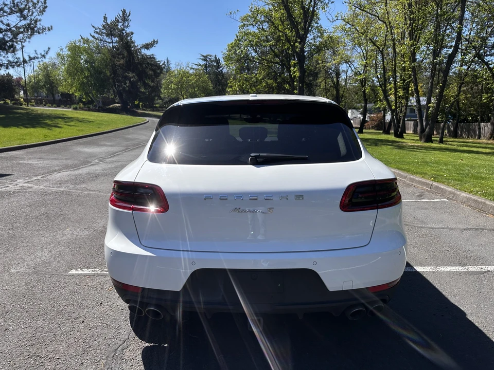 2016 Porsche Macan S - Image 15 of 31