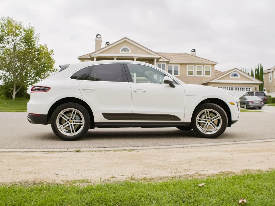 2016 Porsche Macan S - Image 15 of 31