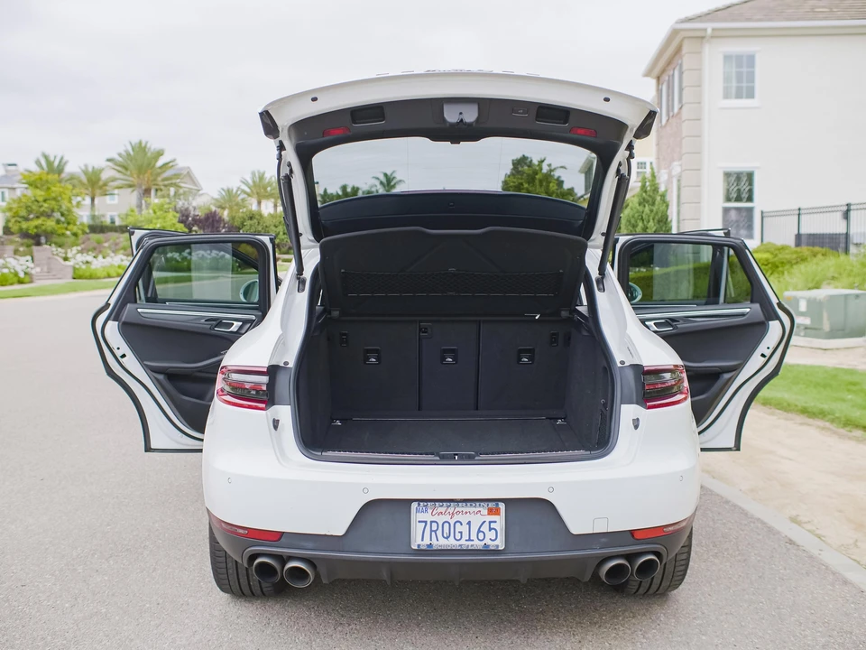 2016 Porsche Macan S - Image 12 of 31