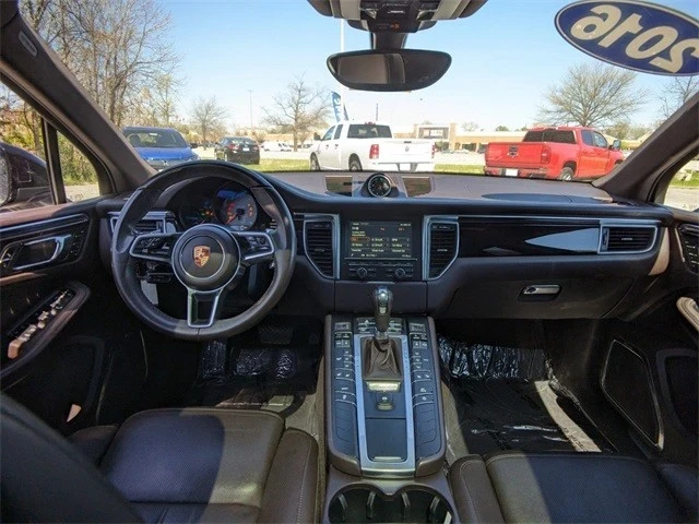 2016 Porsche Macan S - Image 15 of 21