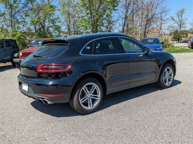 2016 Porsche Macan S - Image 8 of 21
