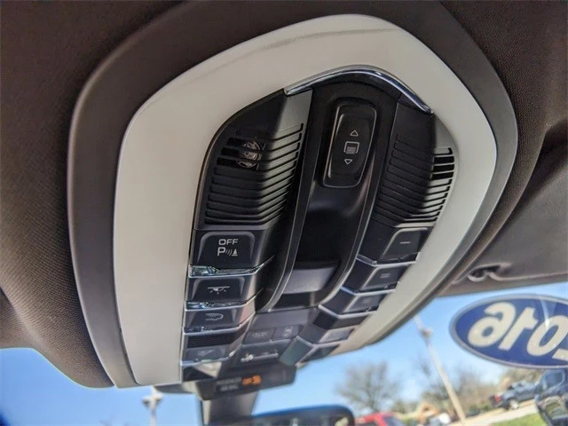 2016 Porsche Macan S - Image 19 of 21