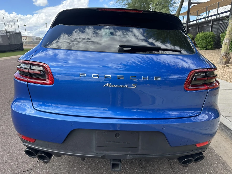 2016 Porsche Macan S - Image 18 of 31