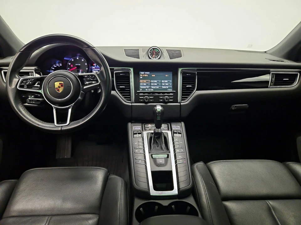 2016 Porsche Macan S - Image 10 of 21