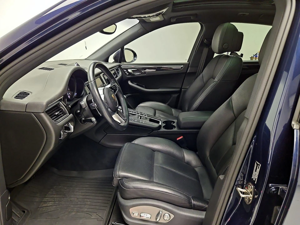 2016 Porsche Macan S - Image 12 of 21