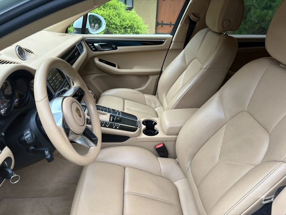 2016 Porsche Macan S - Image 9 of 17
